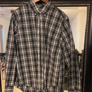 Gap lived in button down